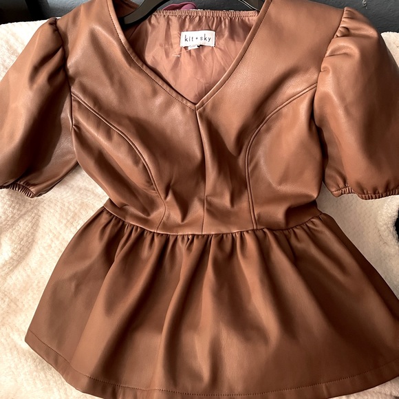 New WOT leather plump blouse - Picture 1 of 1